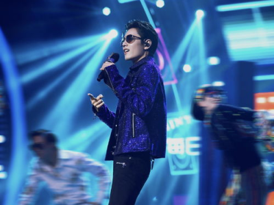 小孩与我：薛之谦魏翔携手演绎成长与陪伴的温暖旋律